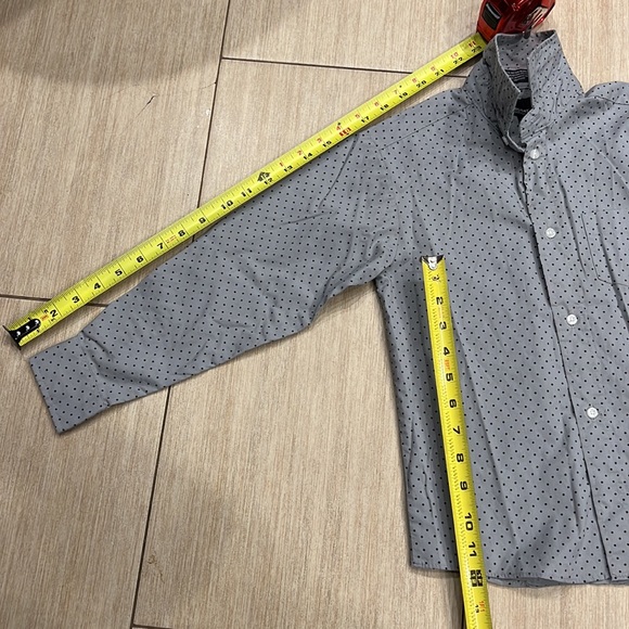 Boys Holiday Editions S C 6/7 Gray & Black Polkadots Button Down Shirt - Picture 9 of 12